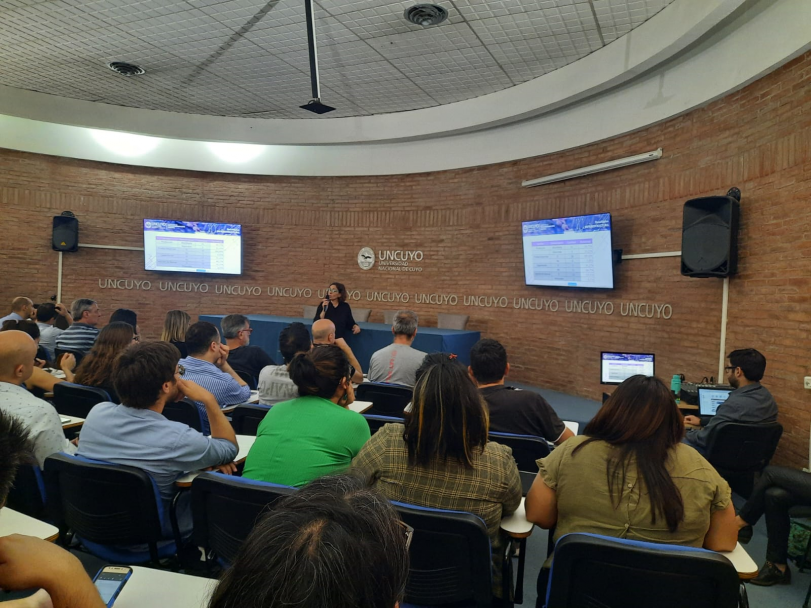 imagen Éxito rotundo en la I Jornada de Transformación Digital de la UNCuyo 