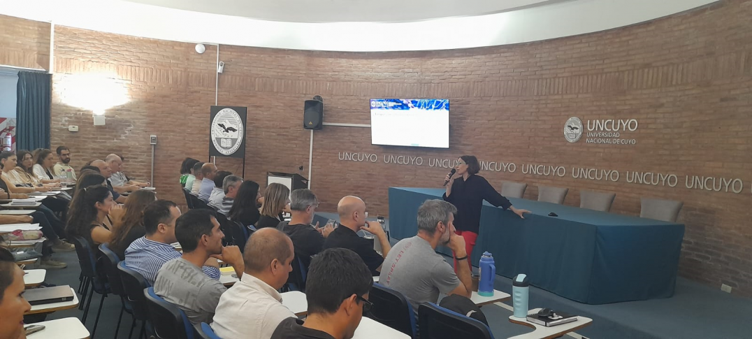 imagen Éxito rotundo en la I Jornada de Transformación Digital de la UNCuyo 
