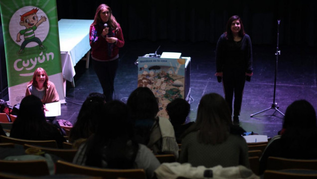 imagen Finalizó la quinta edición del Curso-Taller "Cuyún en el aula y en el barrio"