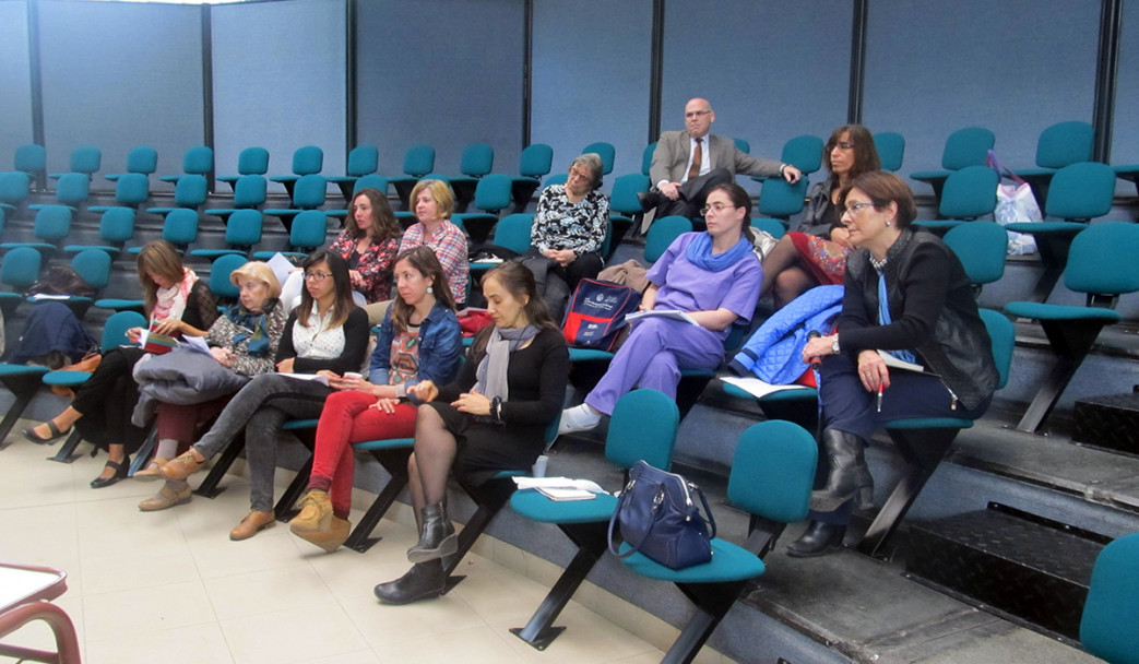 imagen Integrantes del Instituto de Estudios de Género y Mujeres despiden a Estela Zalba