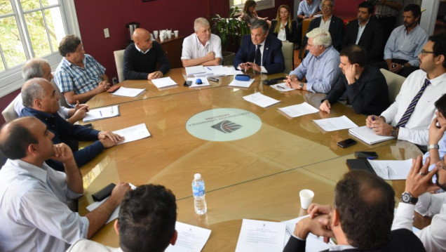 imagen La UNCuyo y la Coviar juntos financian investigaciones para el desarrollo del sector vitinícola
