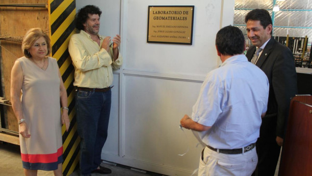imagen El ICA realizó un homenaje al Ing. Manuel Espinosa por su trayectoria en la revalorización de los recursos hídricos