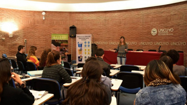 imagen Comenzaron las capacitaciones del voluntariado de Promotores Ambientales "Dale la vuelta a los residuos"
